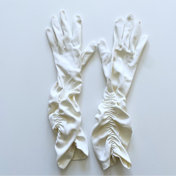 Vintage Accessories - Soft Girl Vintage Long Cream Ruched Lady Gloves Nylon Japan Bambergers Feminine
